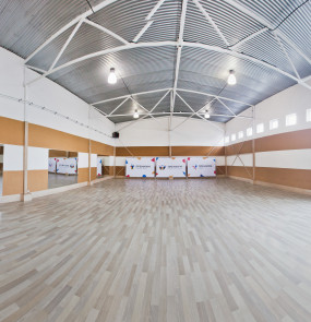 Танцевальный зал 